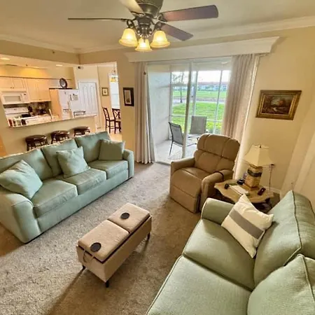 Private Golf Course Condo, Club Membership Available!
